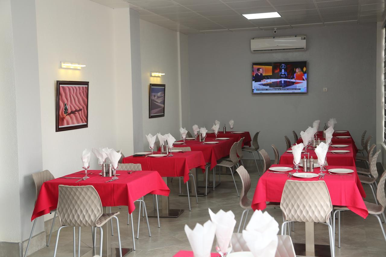 Nouakchott Hotel エクステリア 写真