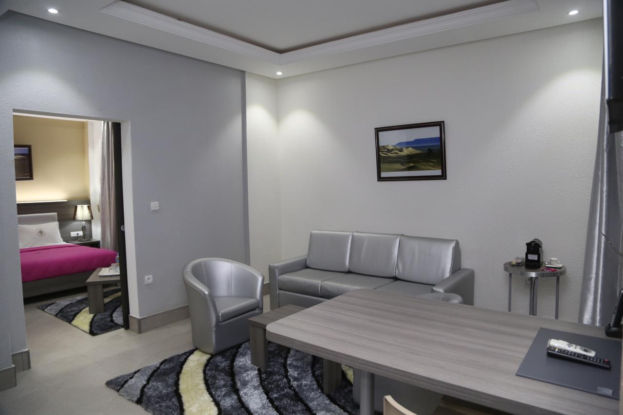 Nouakchott Hotel エクステリア 写真