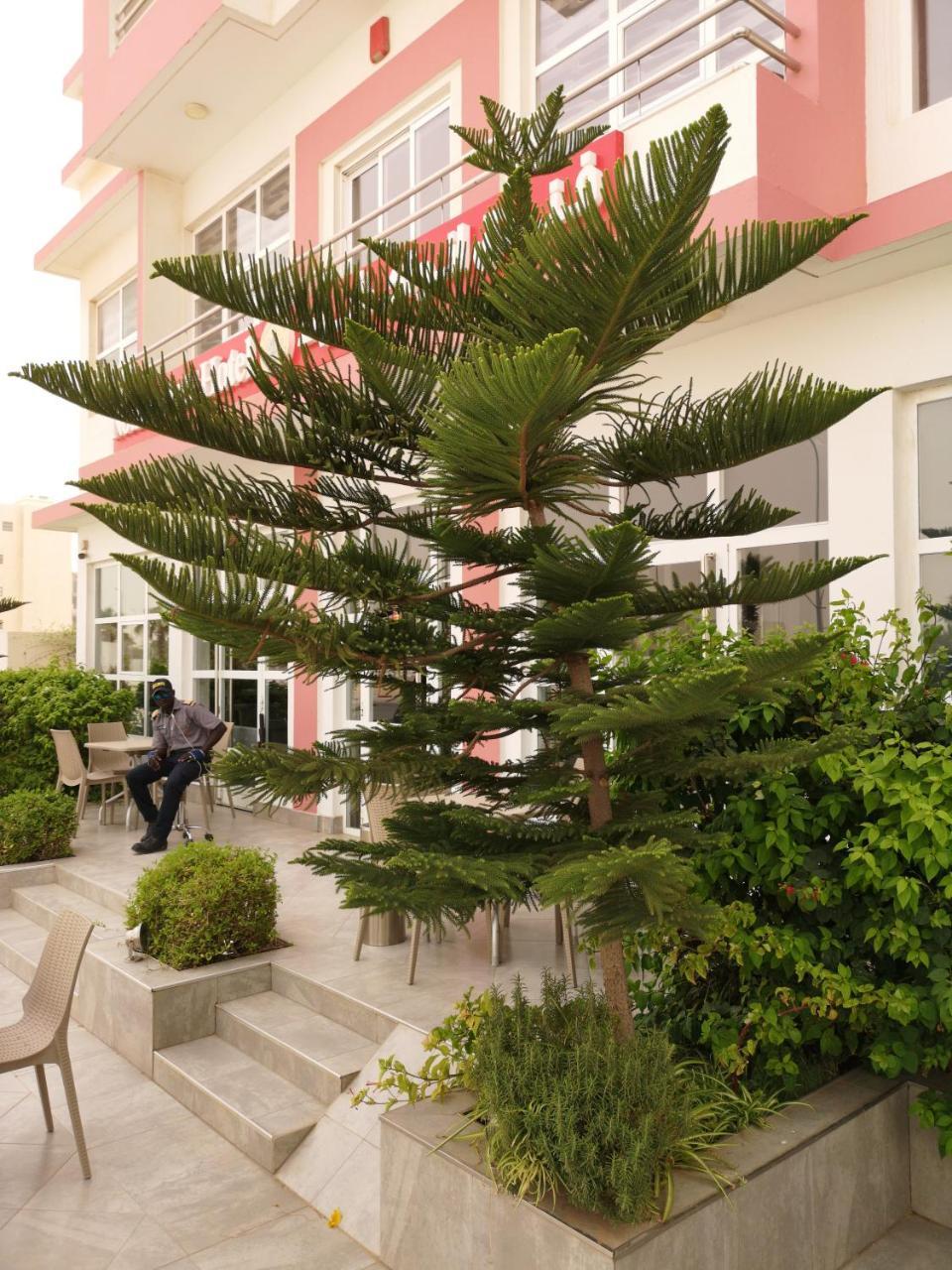 Nouakchott Hotel エクステリア 写真